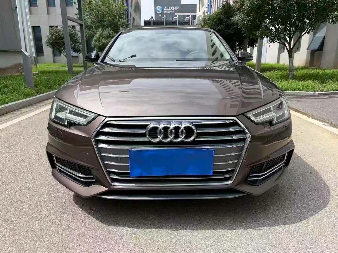 18年奥迪A4L 2.0T 电子档