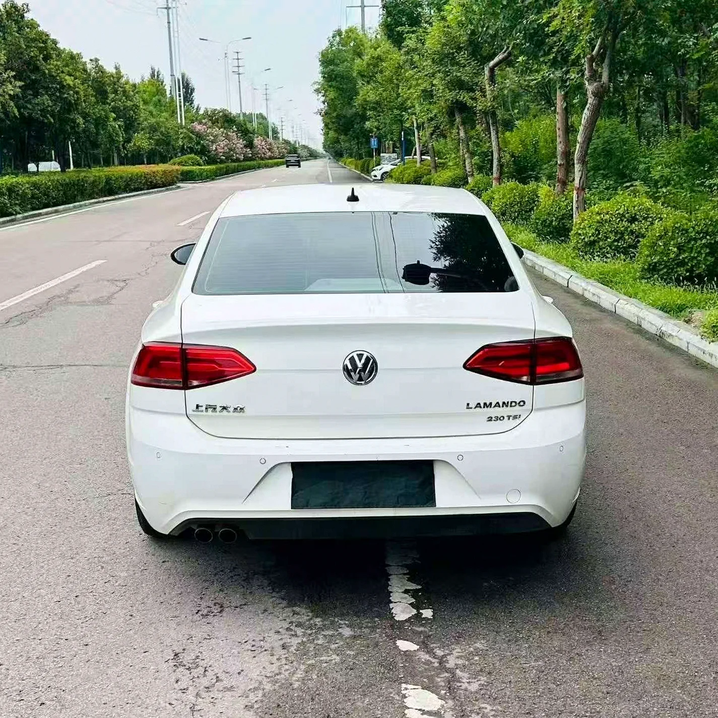 大众凌渡 后面外观一