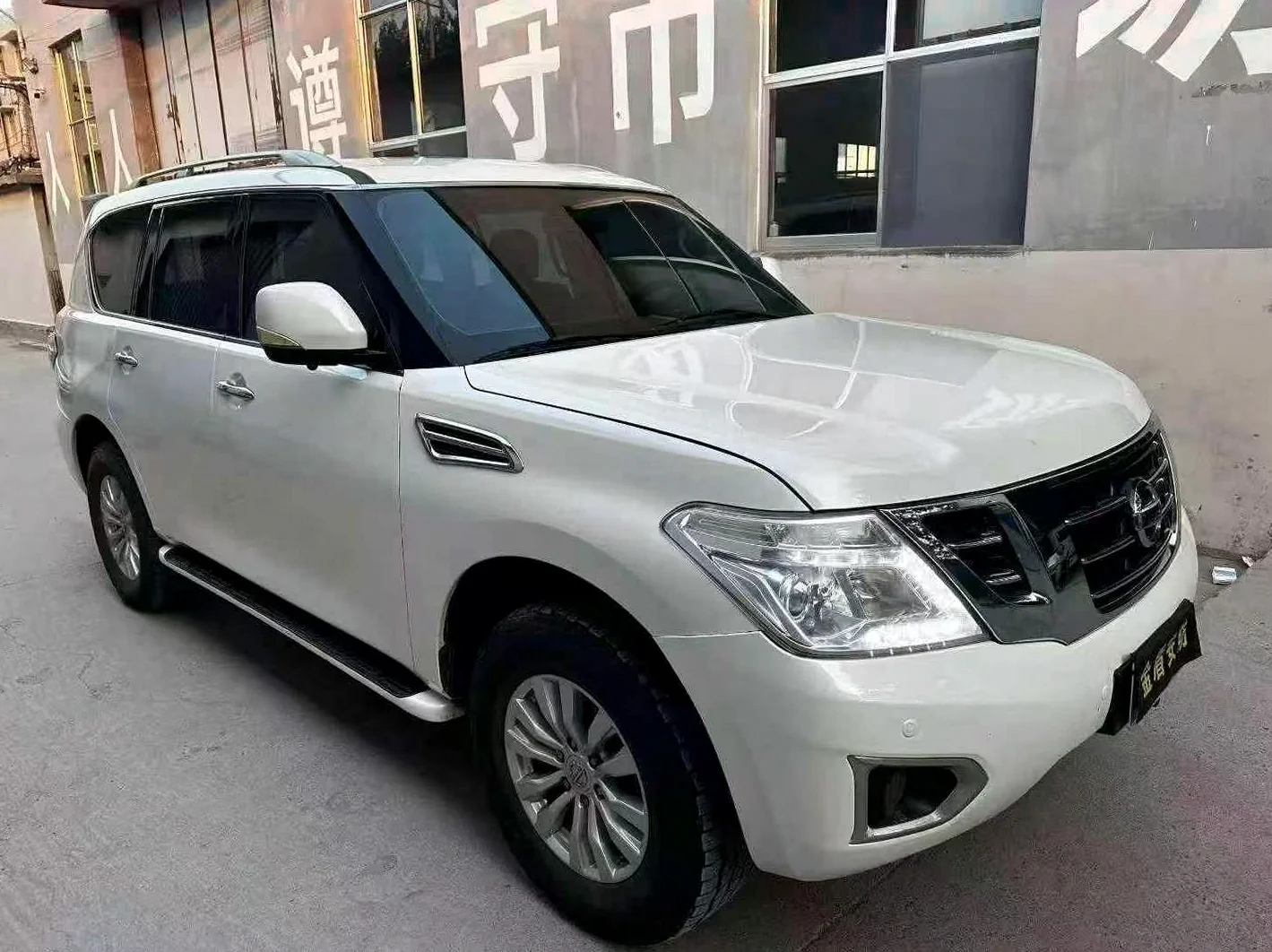 18年日产途乐4.0V6中东版七座高配