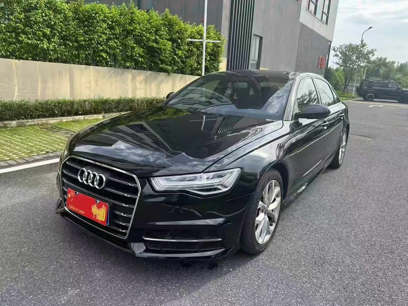 奥迪A6L 正面外观二