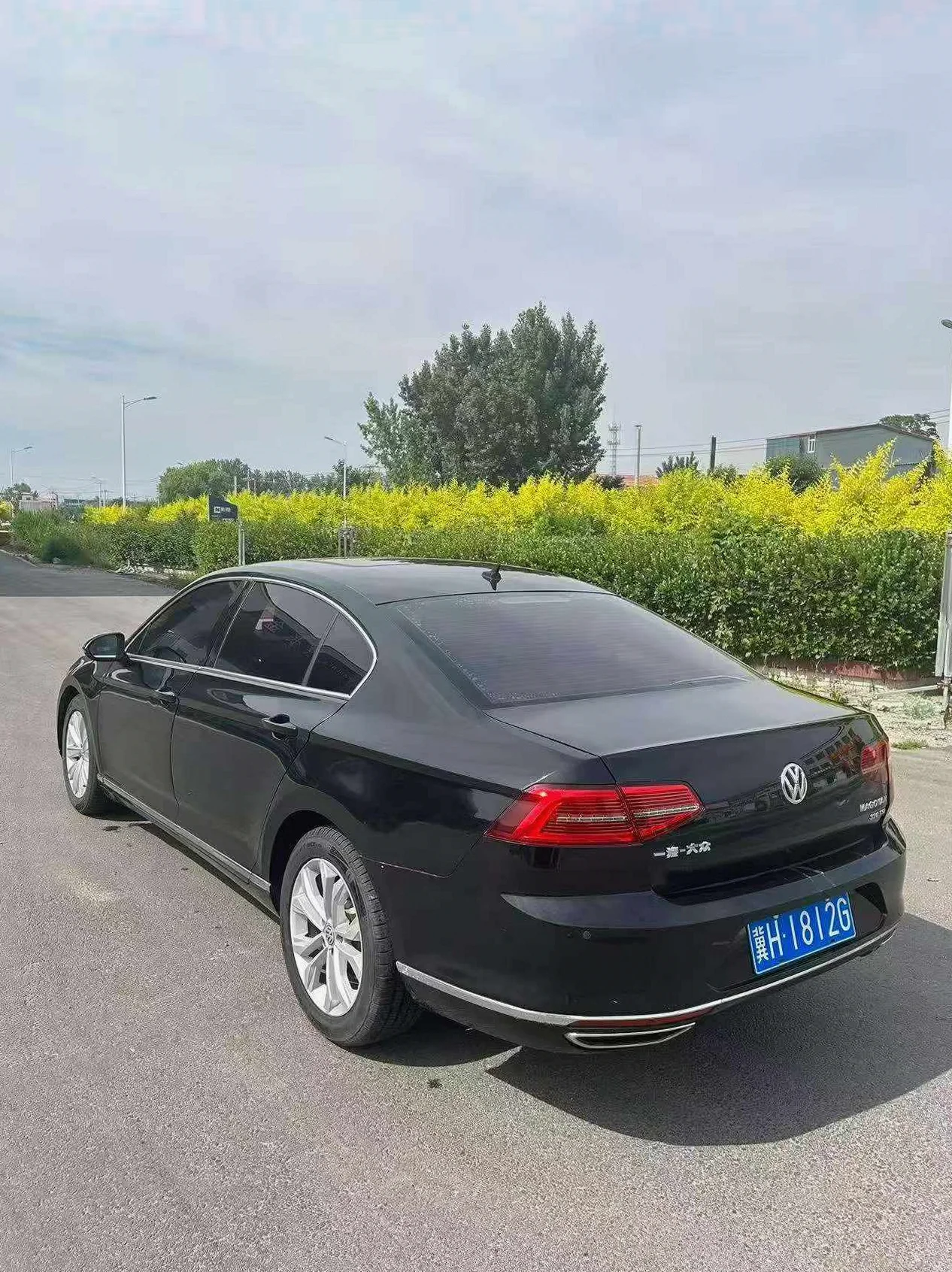 大众迈腾 后面外观三