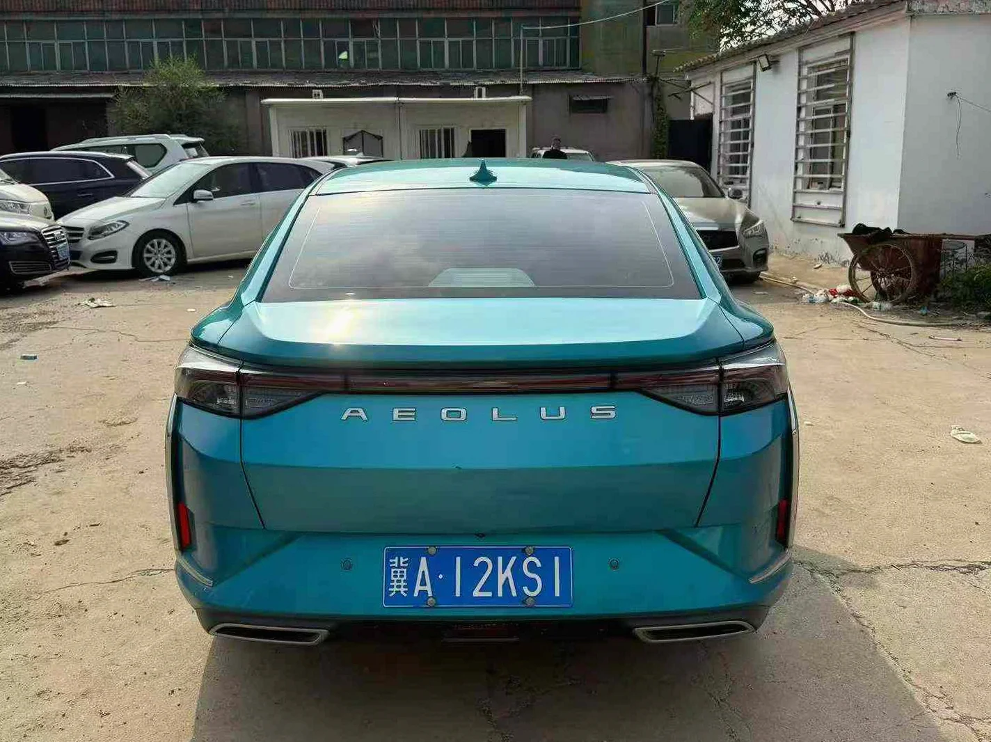 东风奕炫 后面外观一