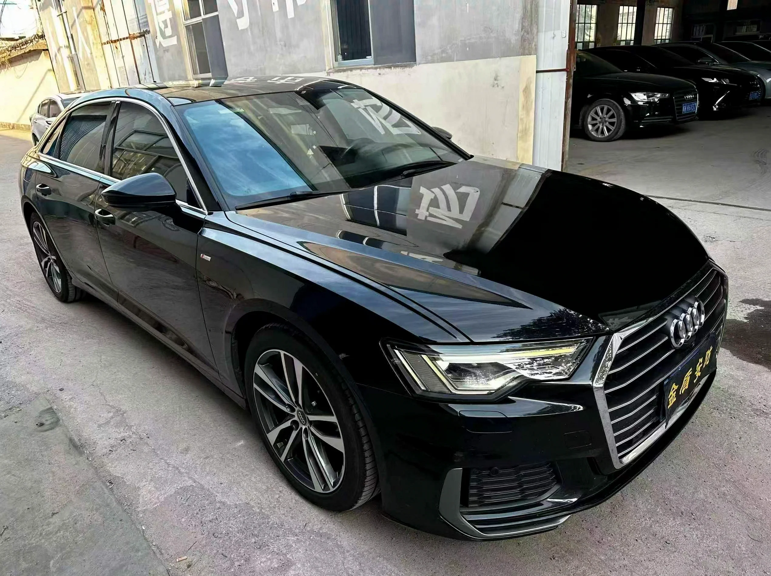 20年奥迪A6L豪华动感型