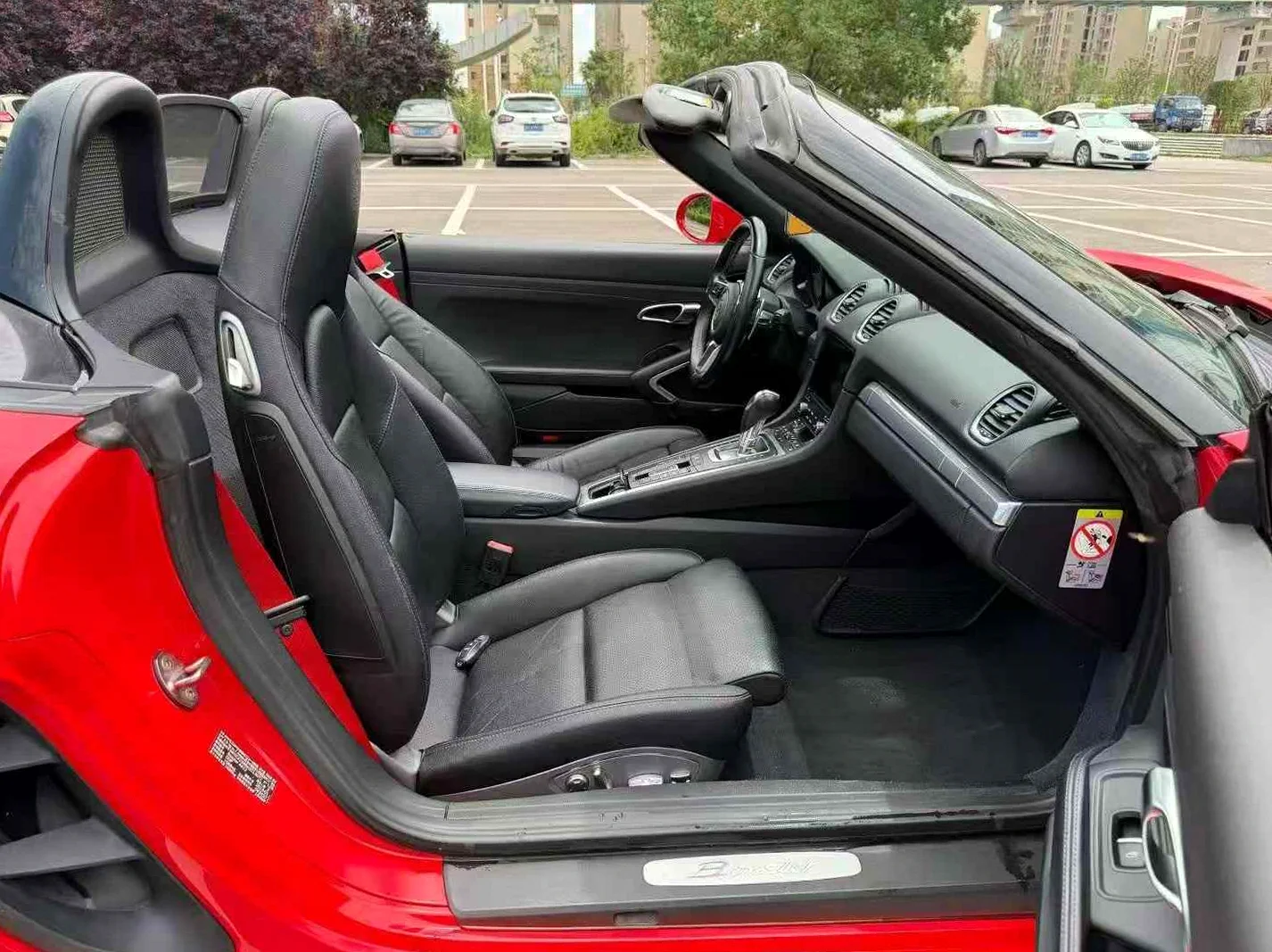 保时捷Boxster 内饰后排