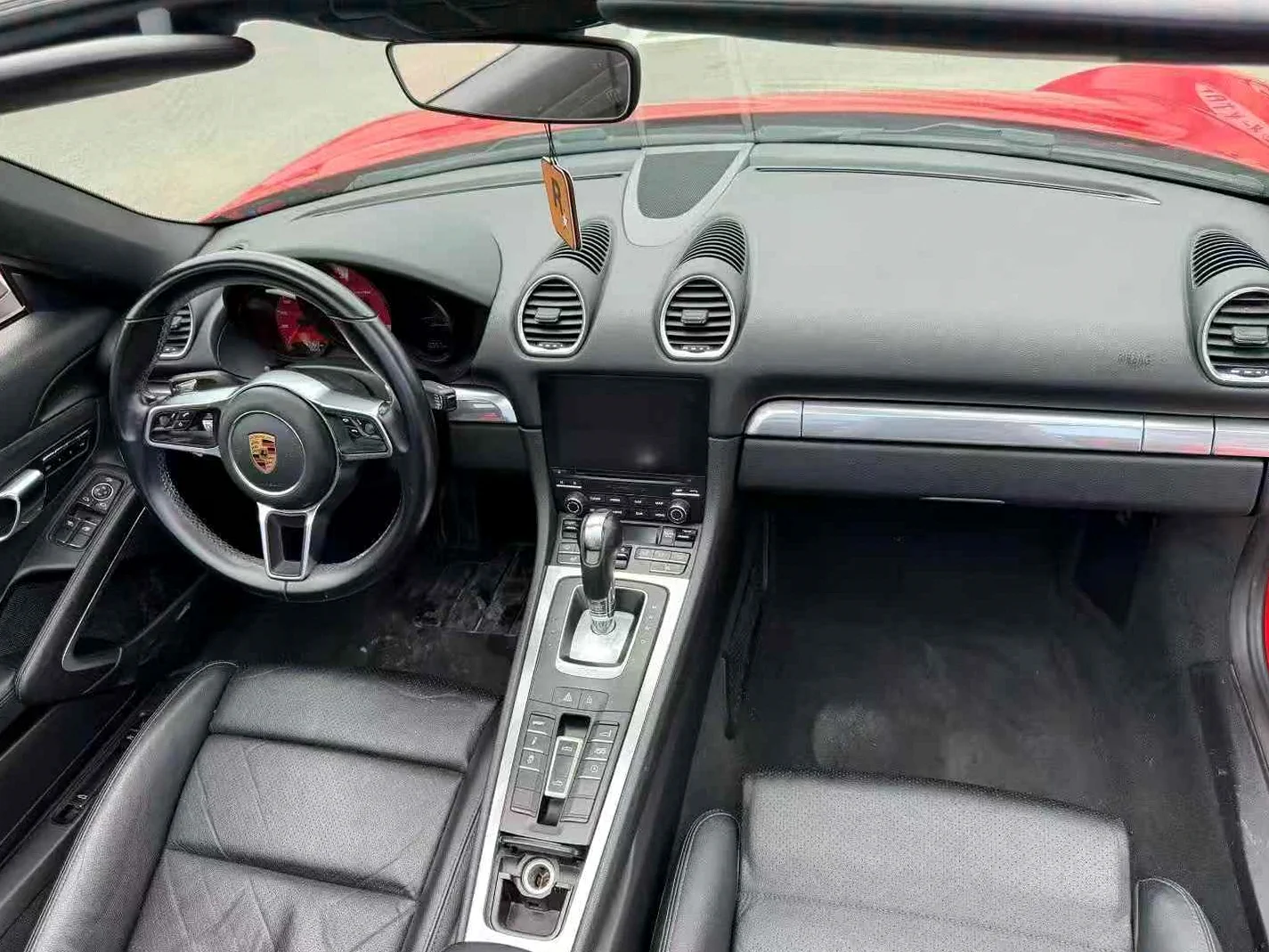 保时捷Boxster 驾驶室