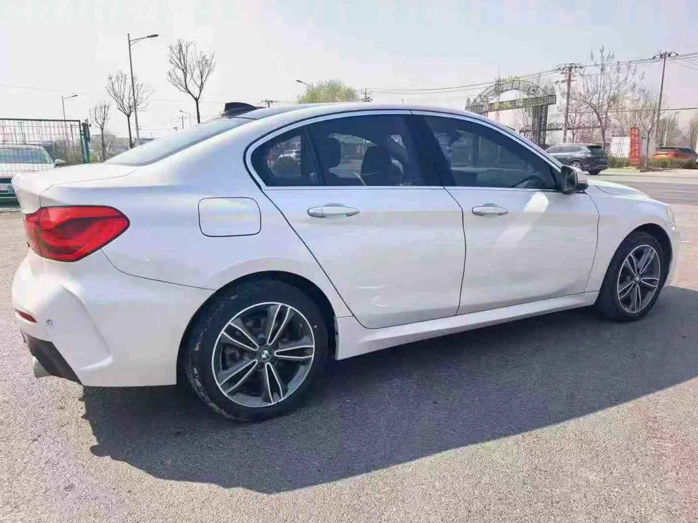 宝马1系 后面外观三