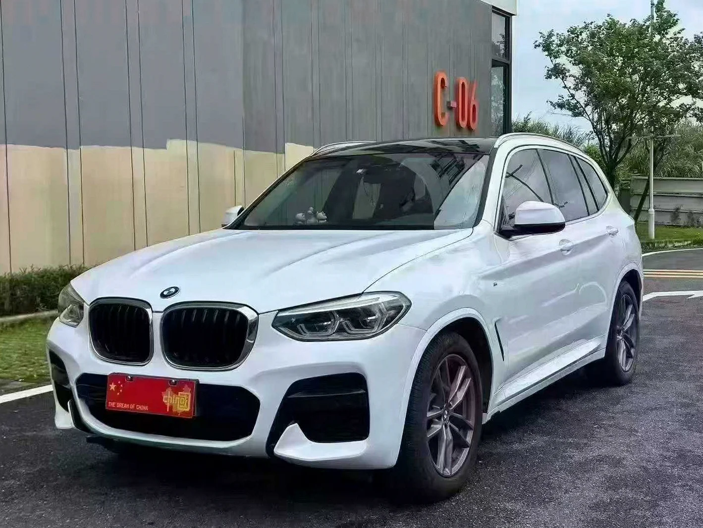 宝马X3 正面外观三
