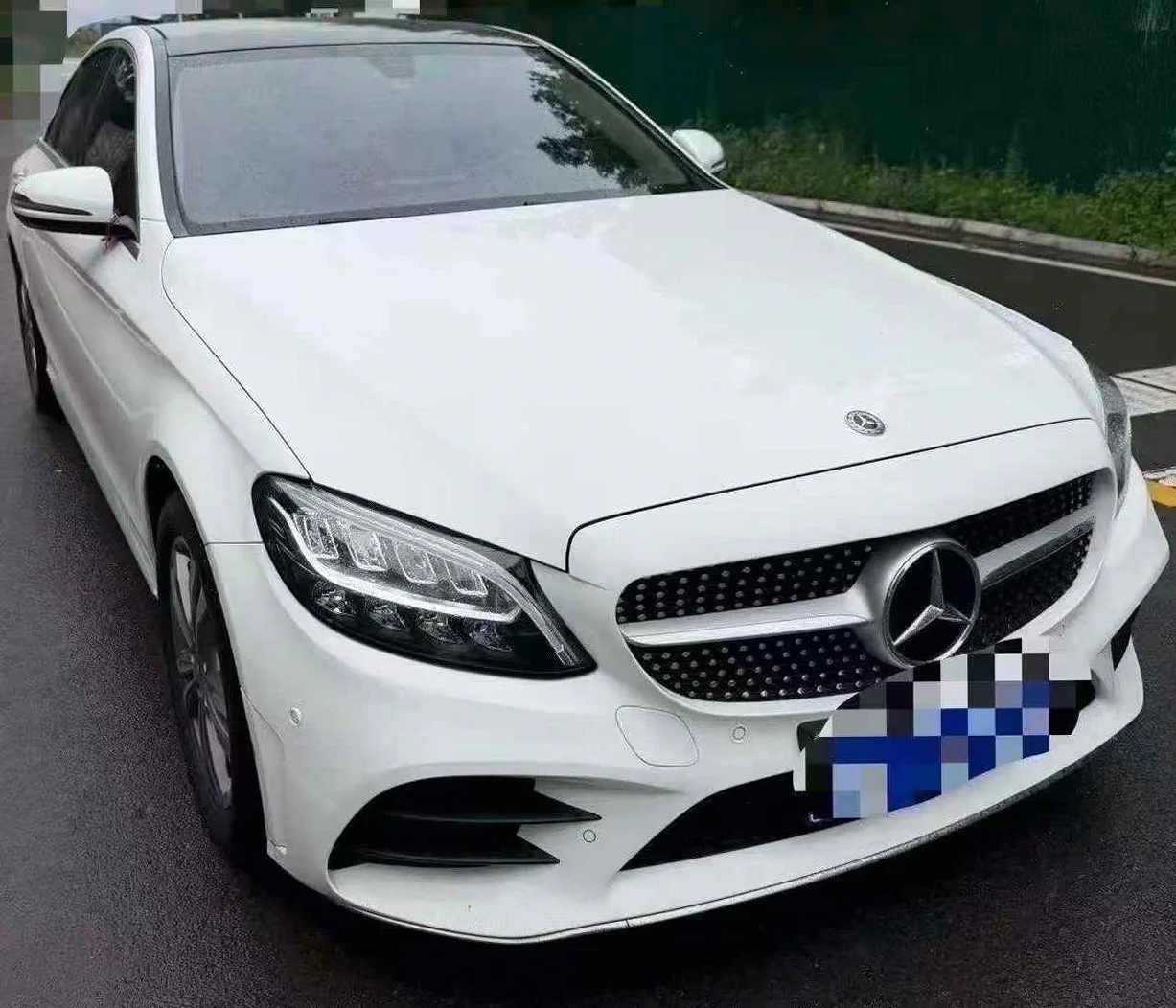 奔驰C 正面外观三