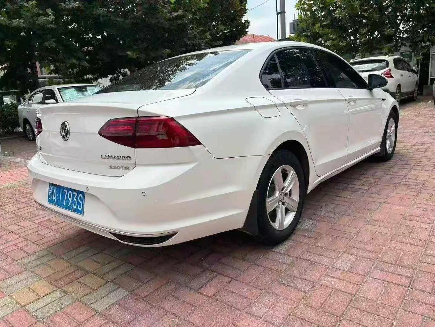 大众凌渡 后面外观二