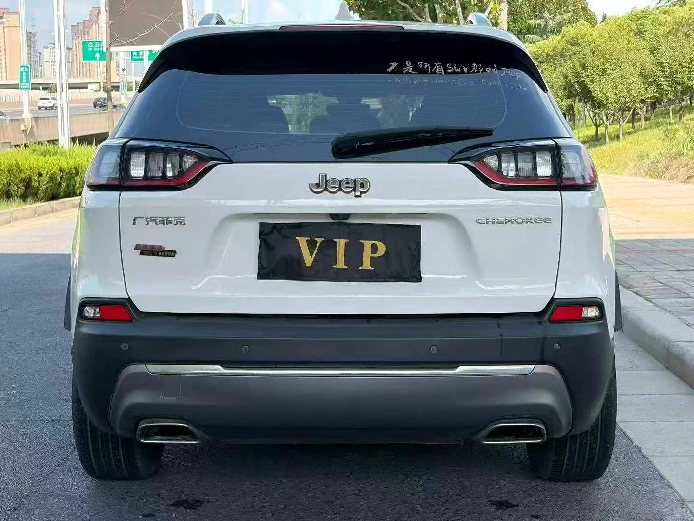 Jeep自由光 驾驶室