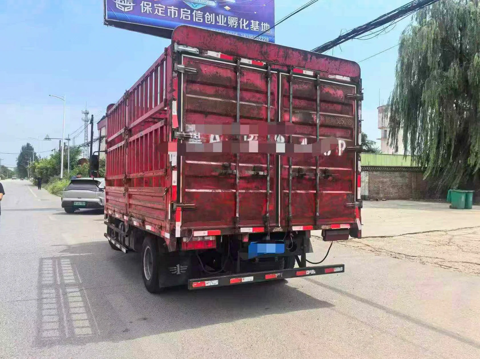 货车货车解放 正面外观三