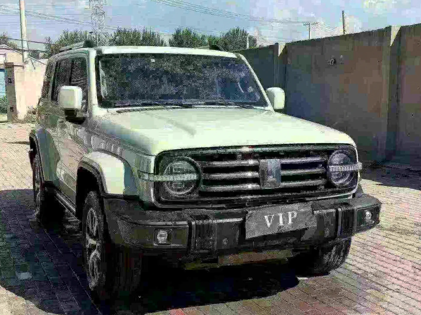 长城汽车300 后面外观三