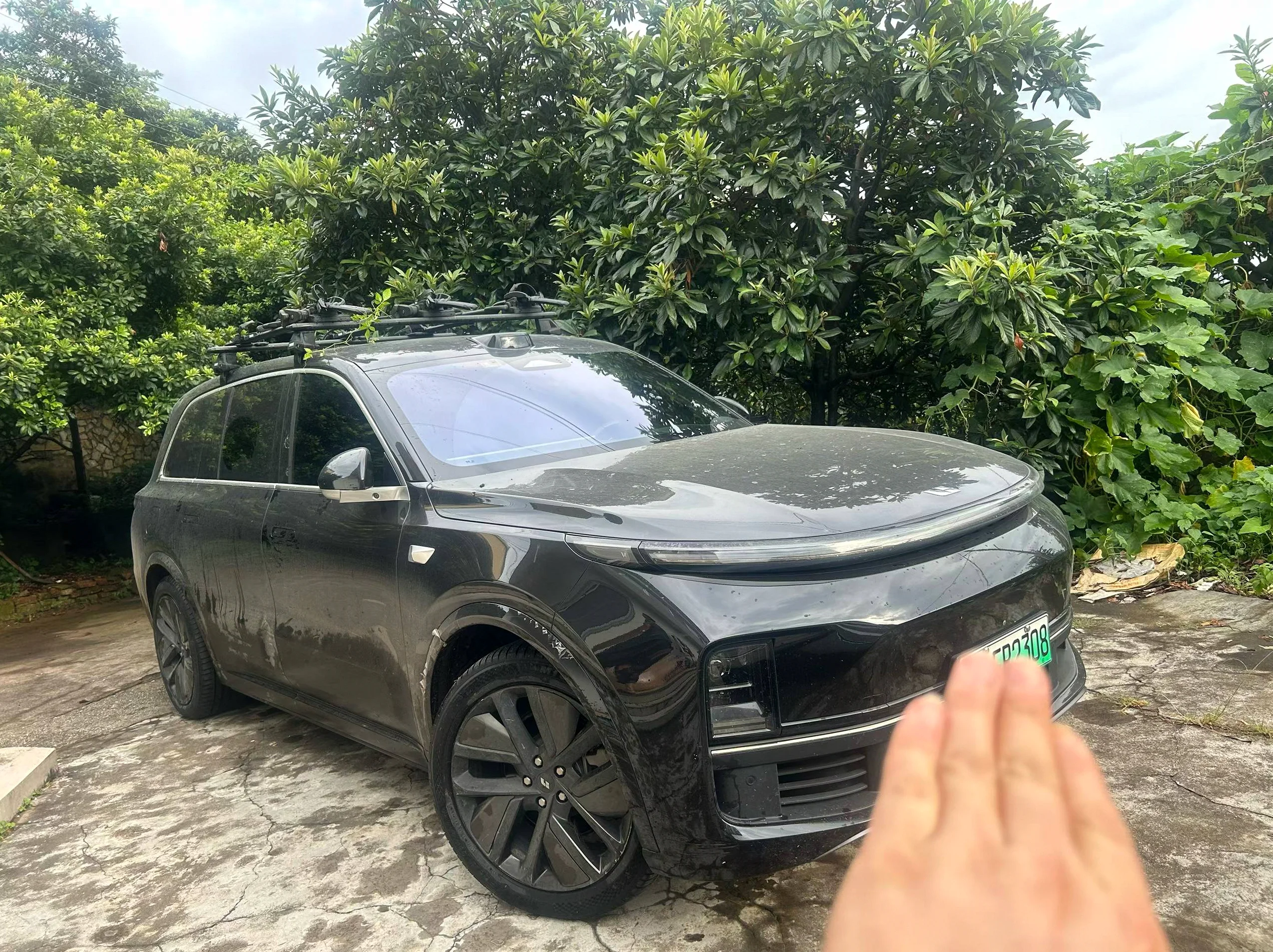 理想L9 正面外观二