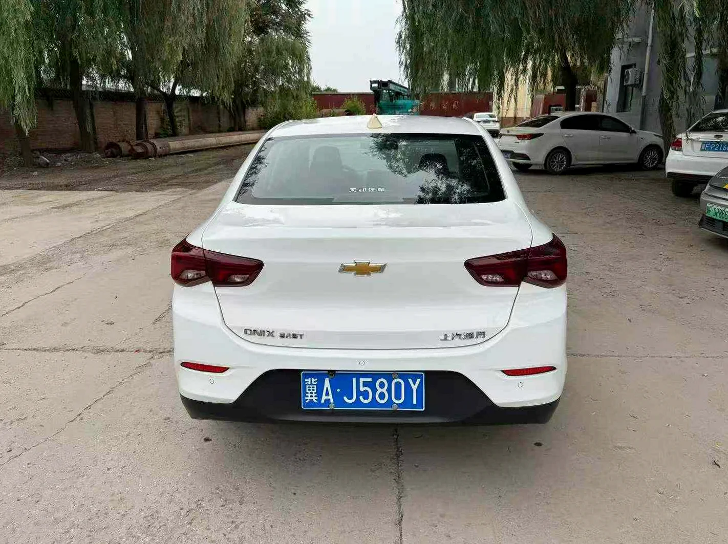 雪佛兰科沃兹 后面外观一
