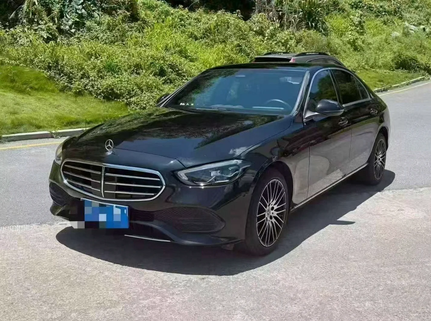 奔驰C 正面外观三