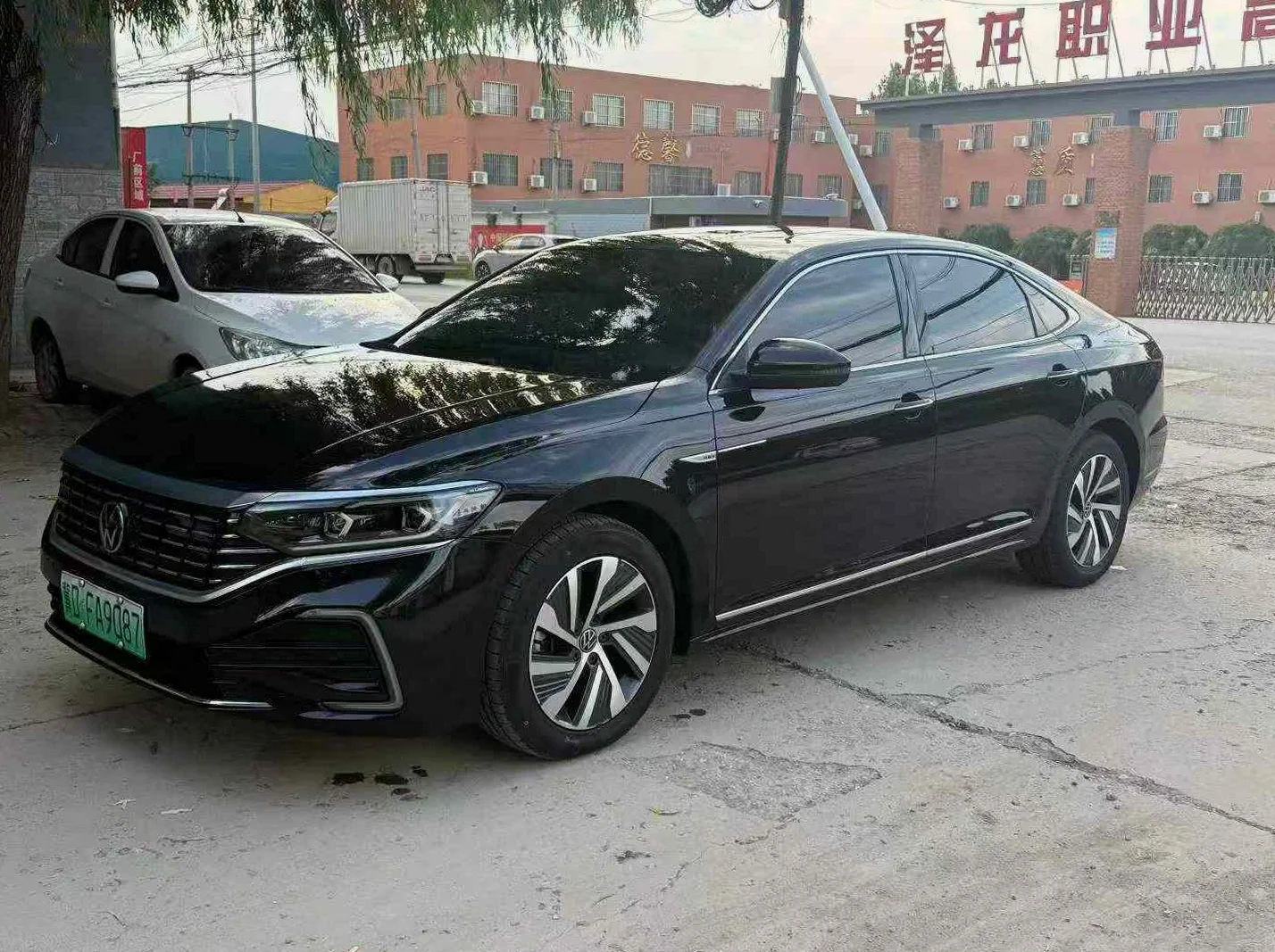 大众帕萨特 正面外观三