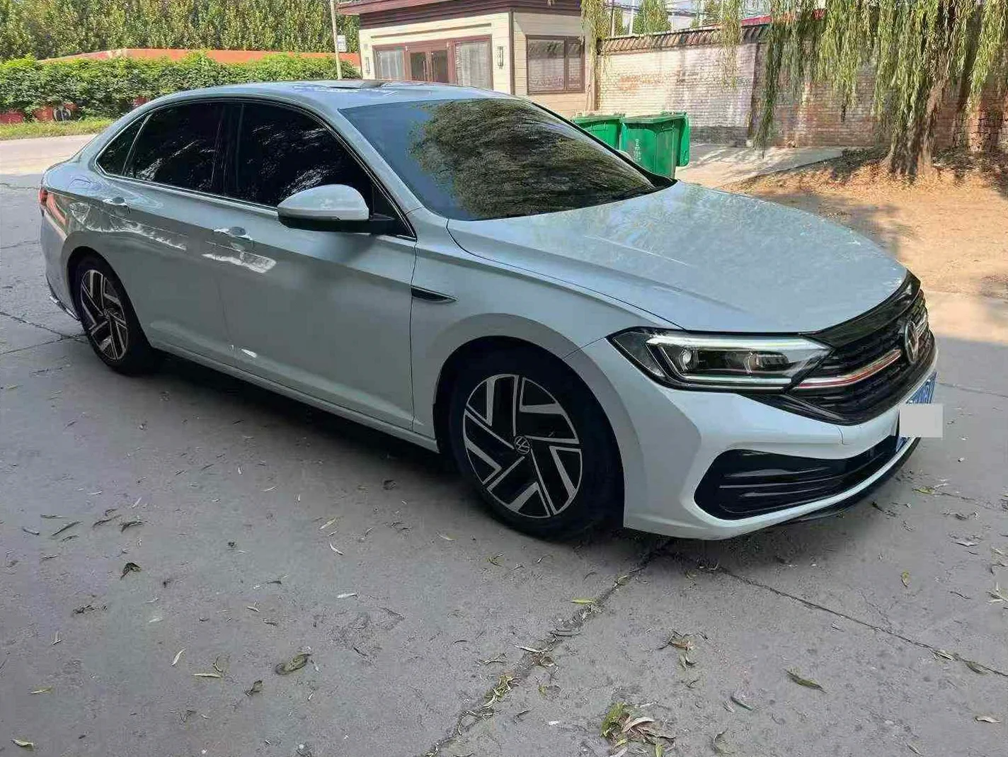 大众速腾 正面外观三