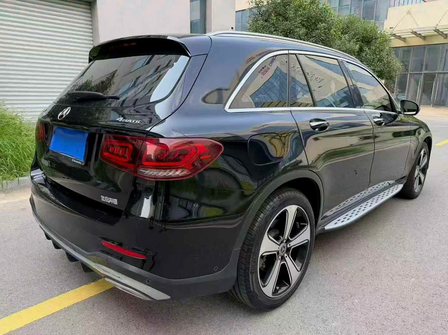 奔驰GLC 后面外观三