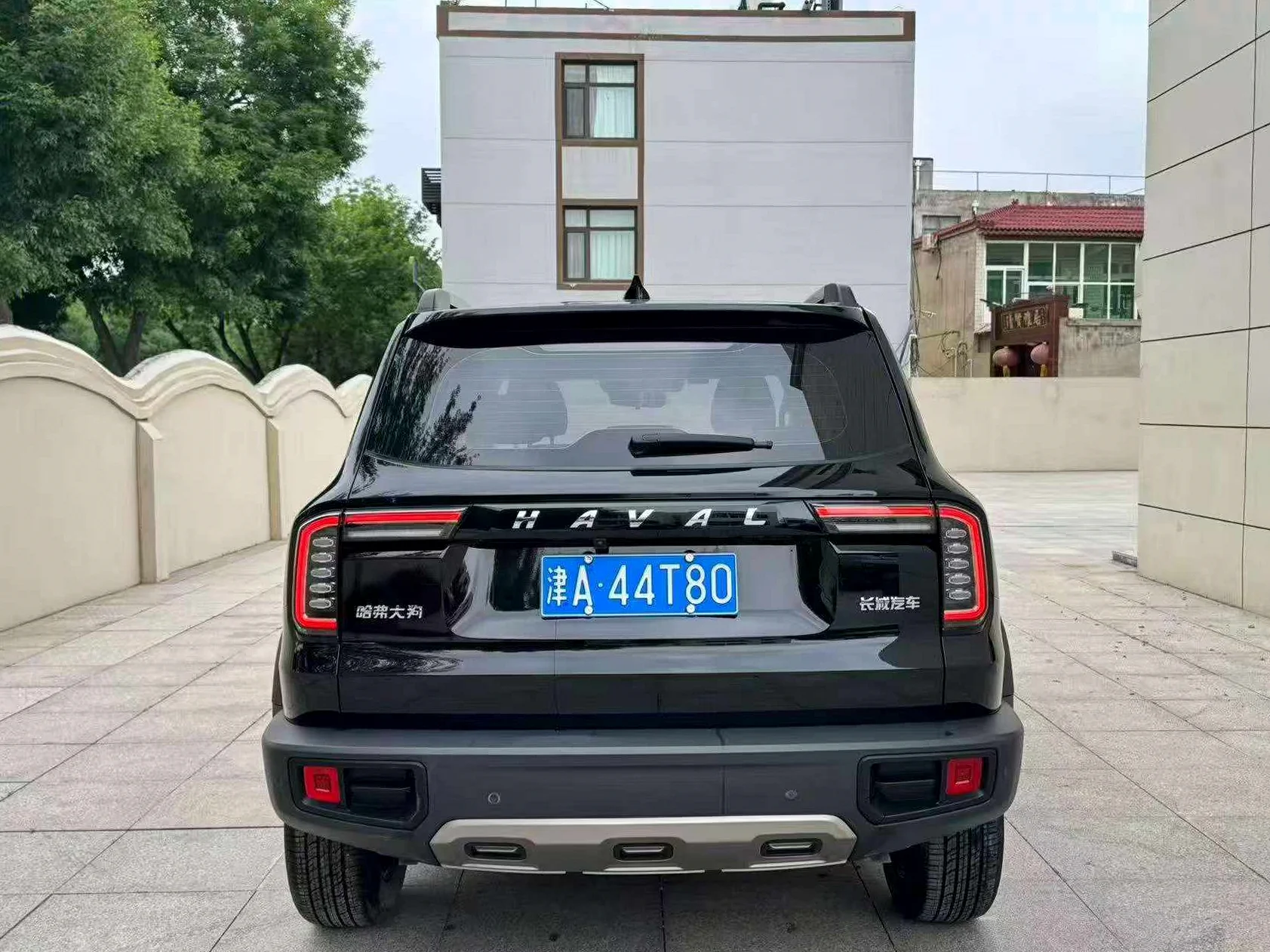 哈弗大狗 后面外观一