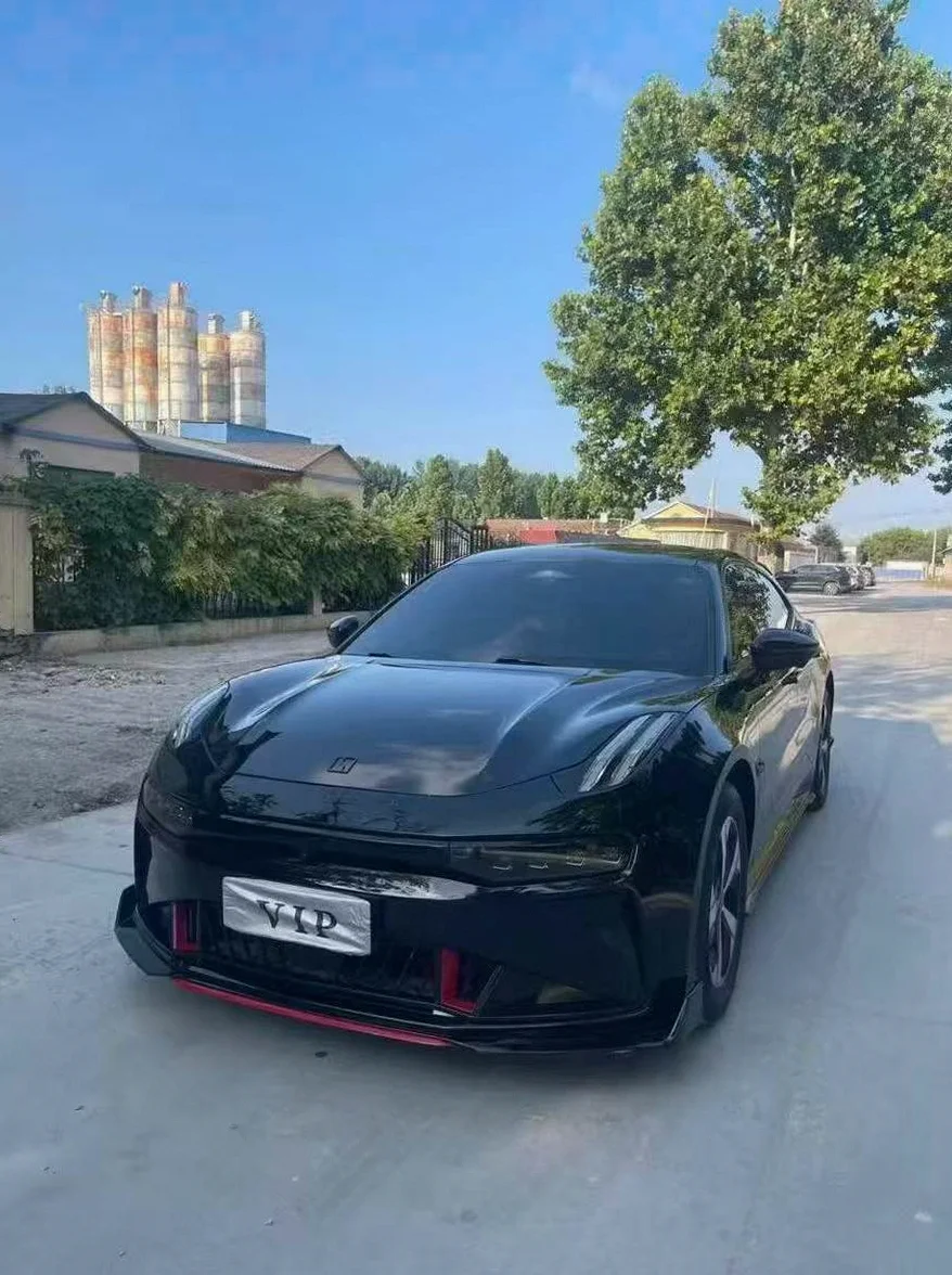 极氪汽车001 正面外观二