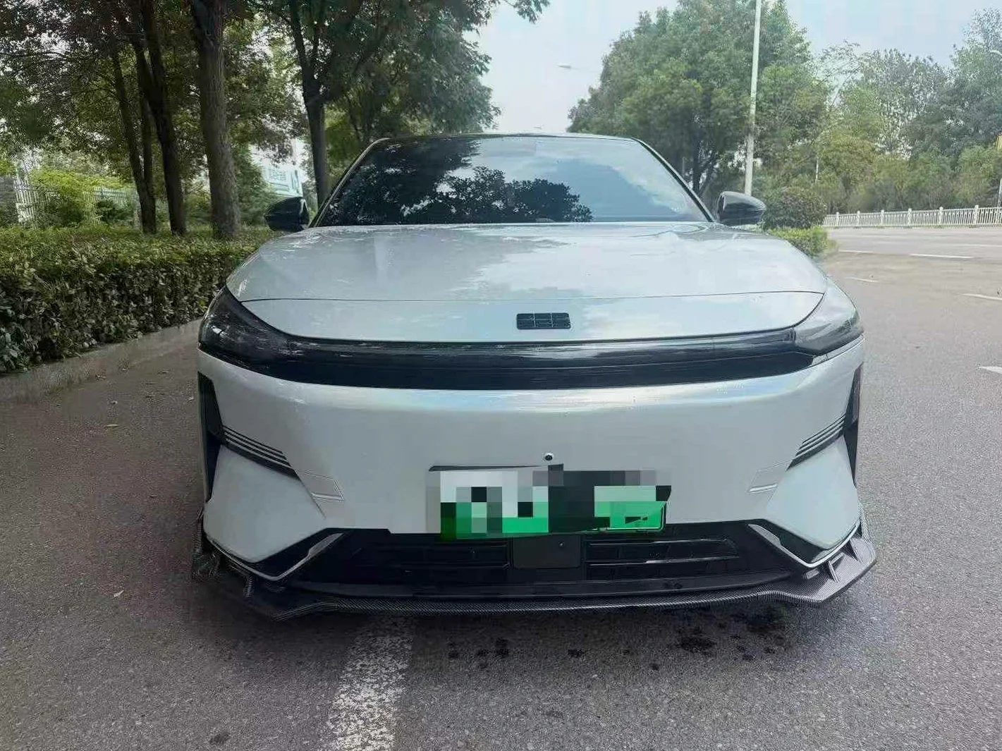 吉利银河 正面外观三