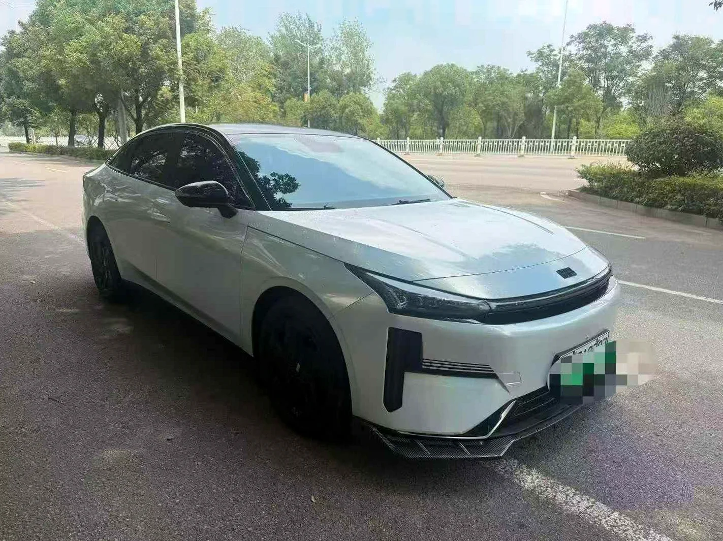 吉利银河 正面外观二