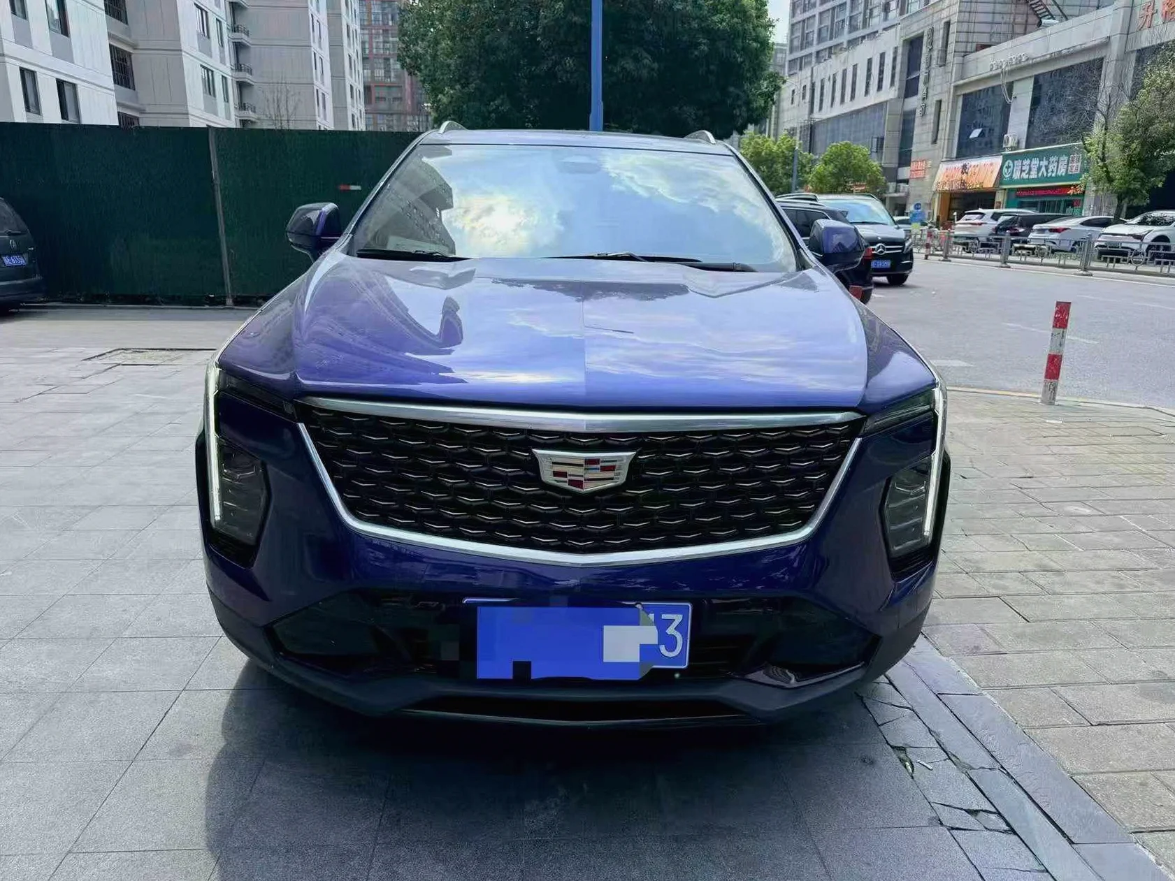 凯迪拉克XT4 正面外观二