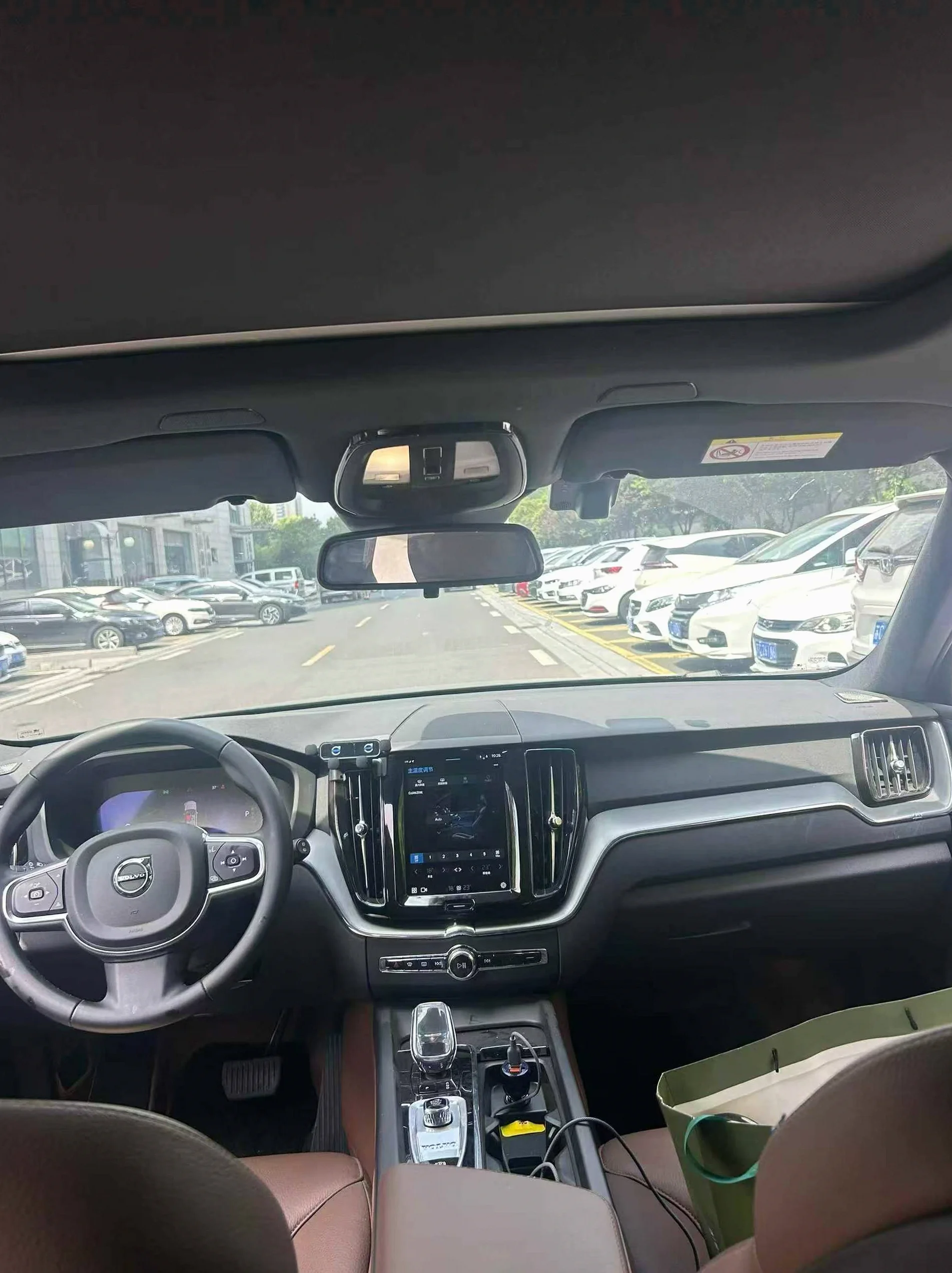 沃尔沃XC60 正面外观三