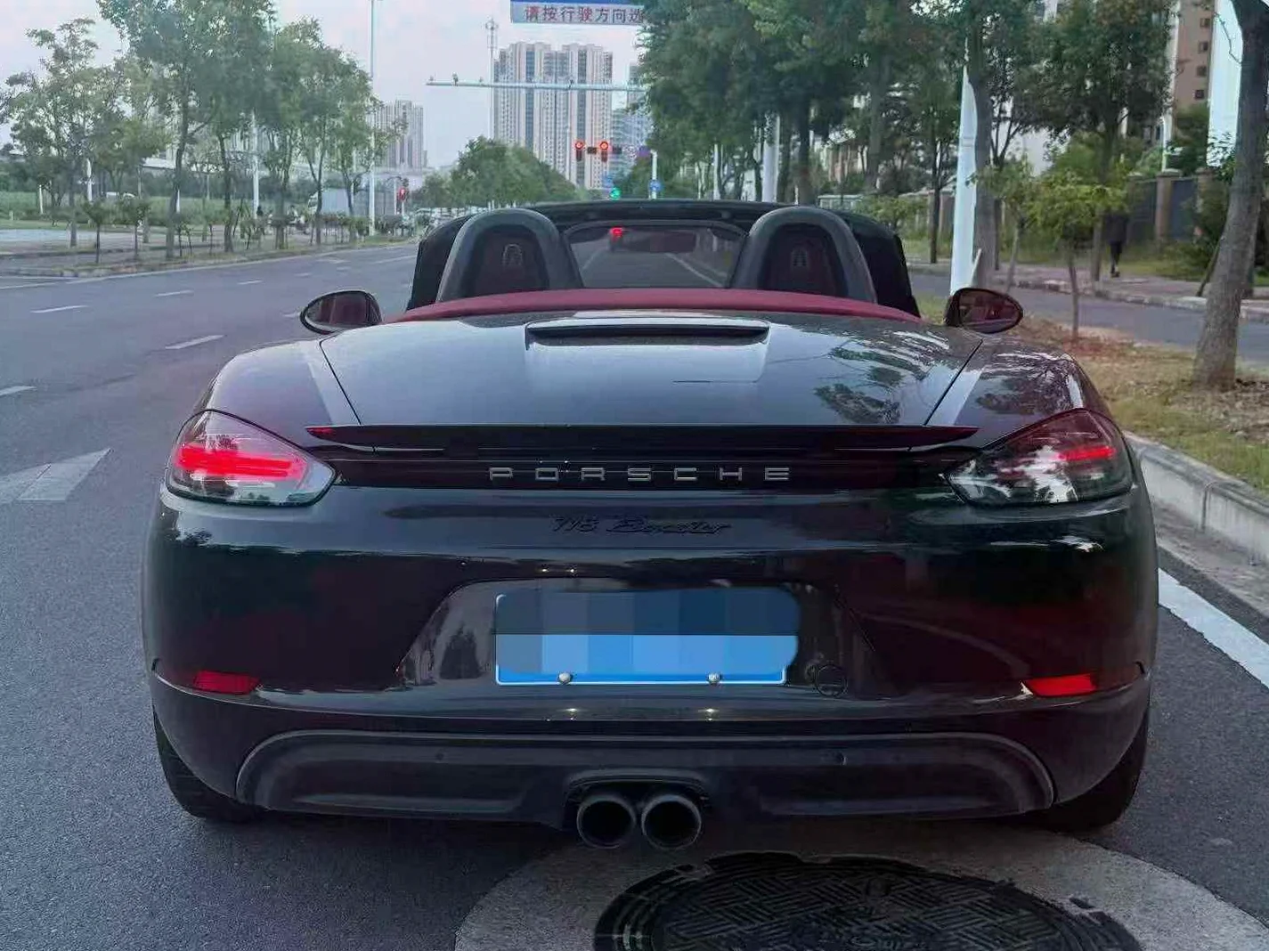 保时捷Boxster 后面外观三