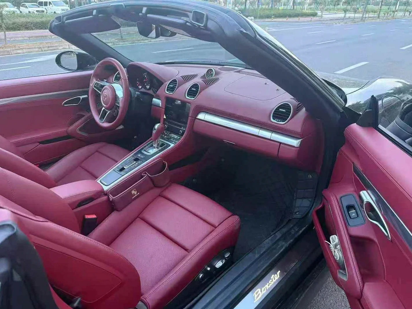 保时捷Boxster 驾驶室