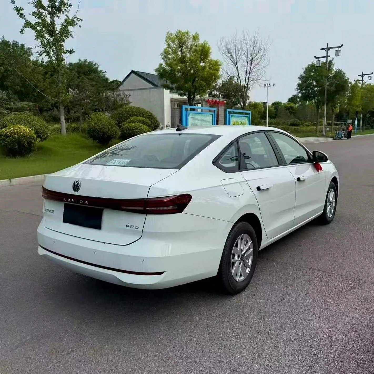 大众朗逸 后面外观二