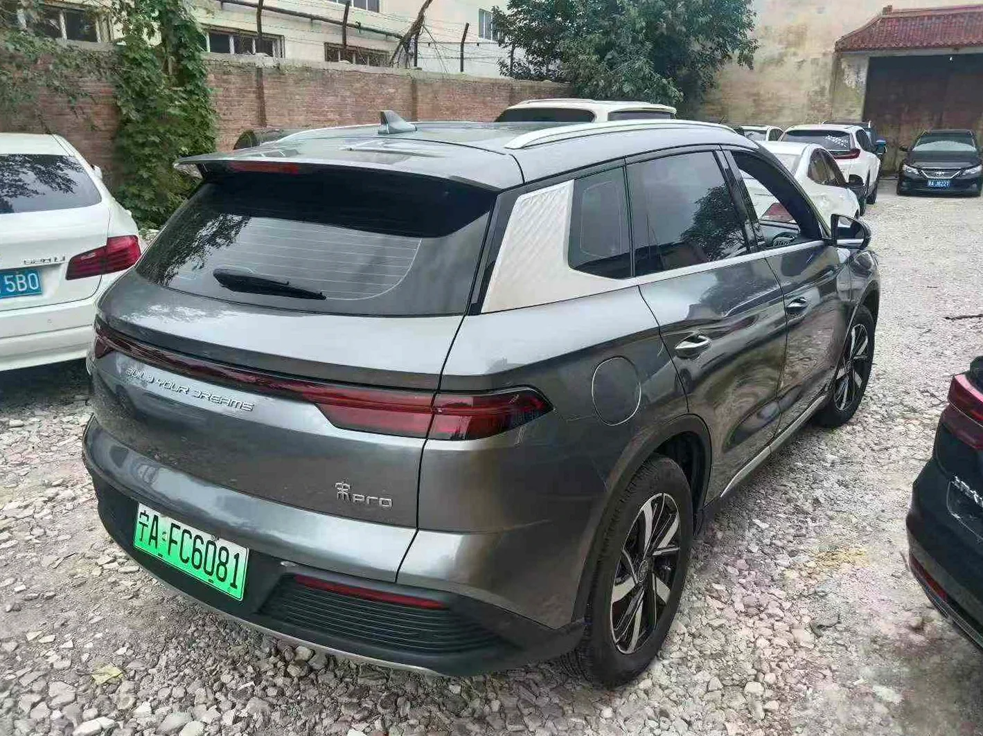 比亚迪宋 后面外观三
