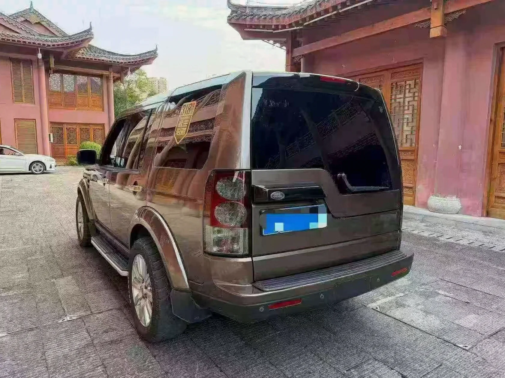 路虎发现 内饰后排