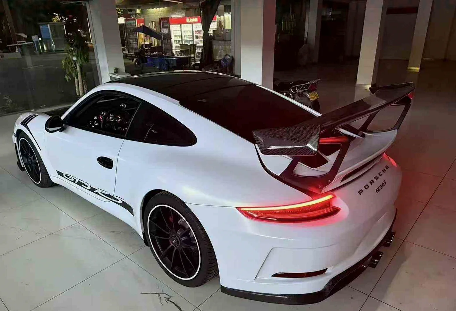 保时捷911 驾驶室