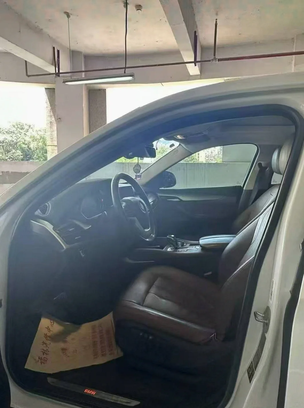 宝马X6 后面外观二