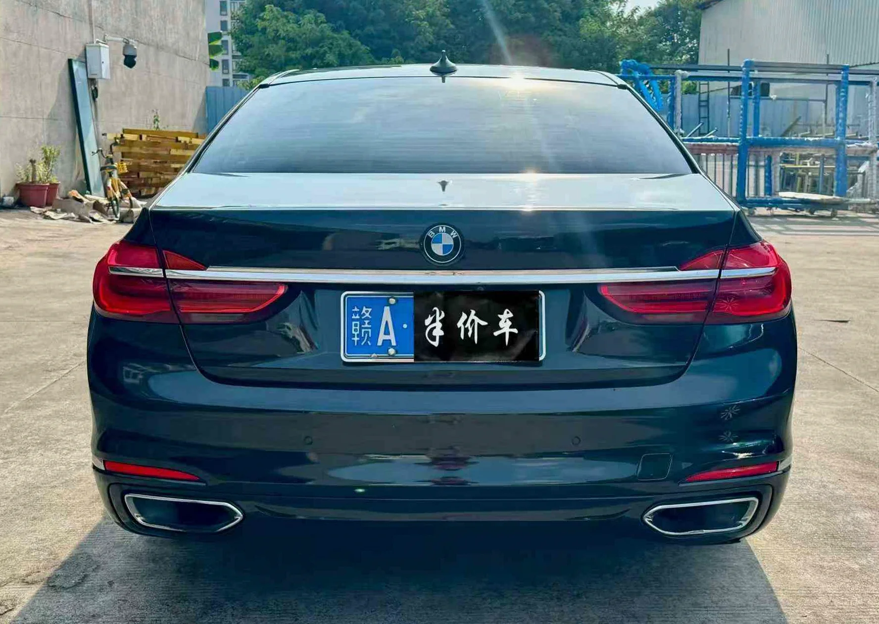 宝马7系 内饰后排