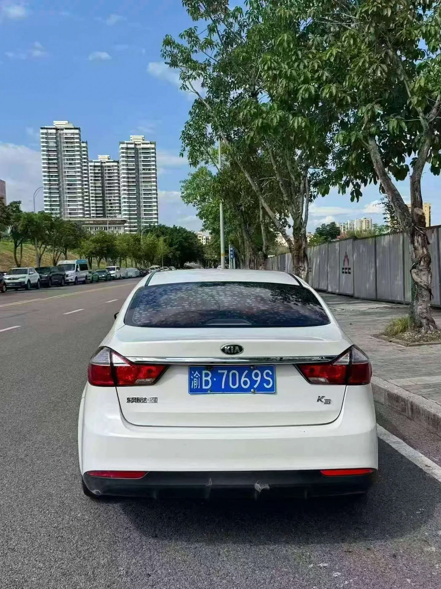 起亚K3 后面外观一