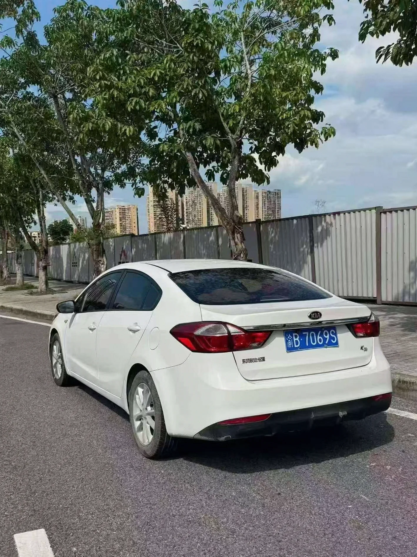 起亚K3 后面外观三