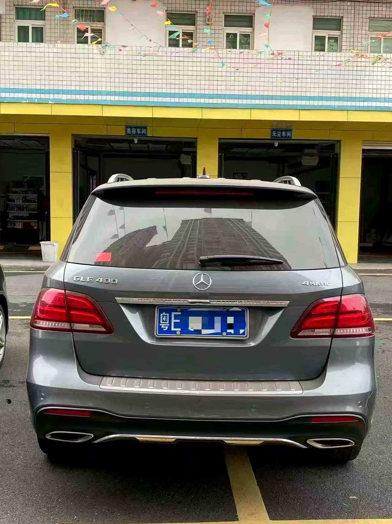 奔驰GLE 内饰后排