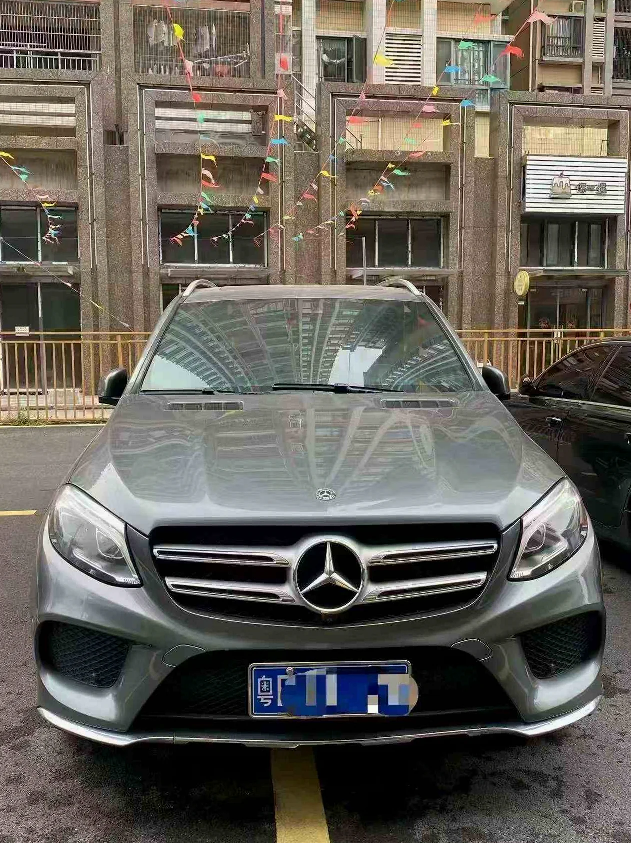 奔驰GLE 正面外观二