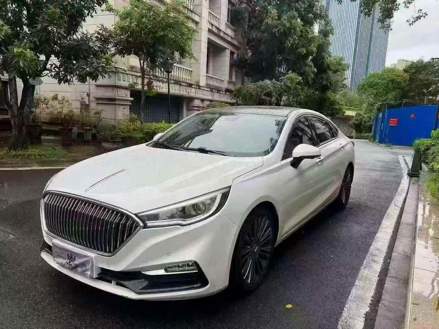 红旗H5 正面外观三