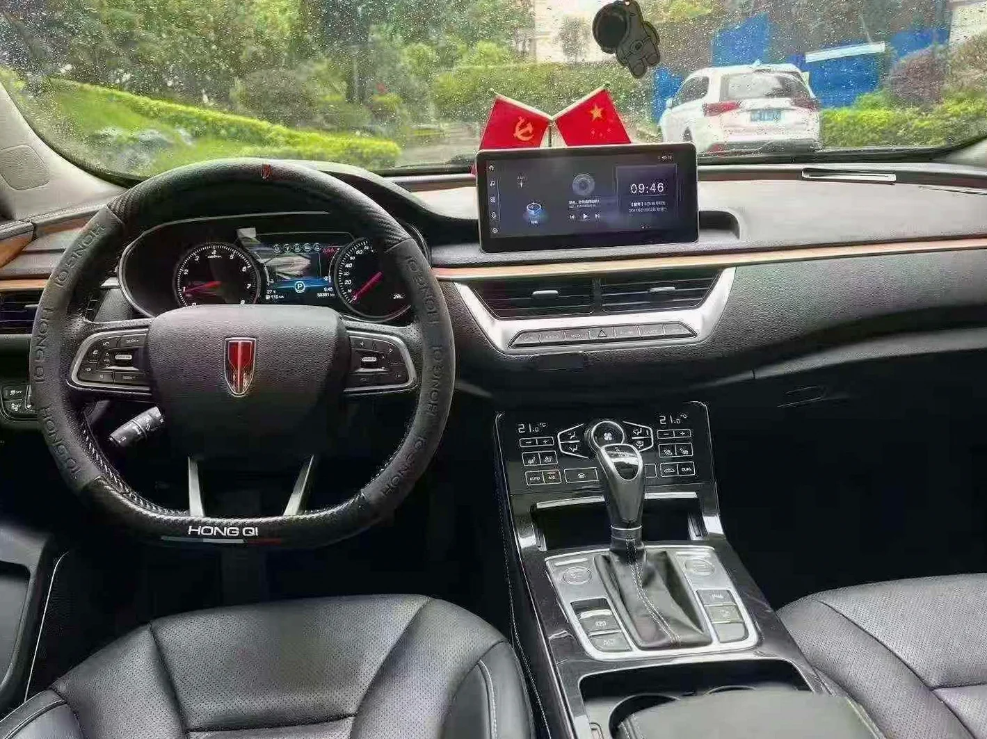红旗H5 内饰前排