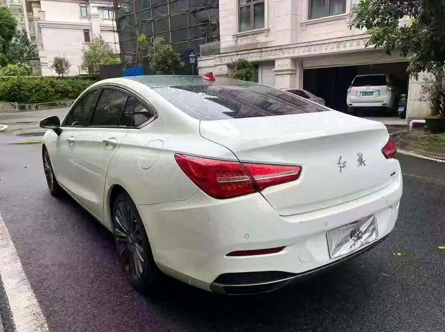 红旗H5 内饰后排