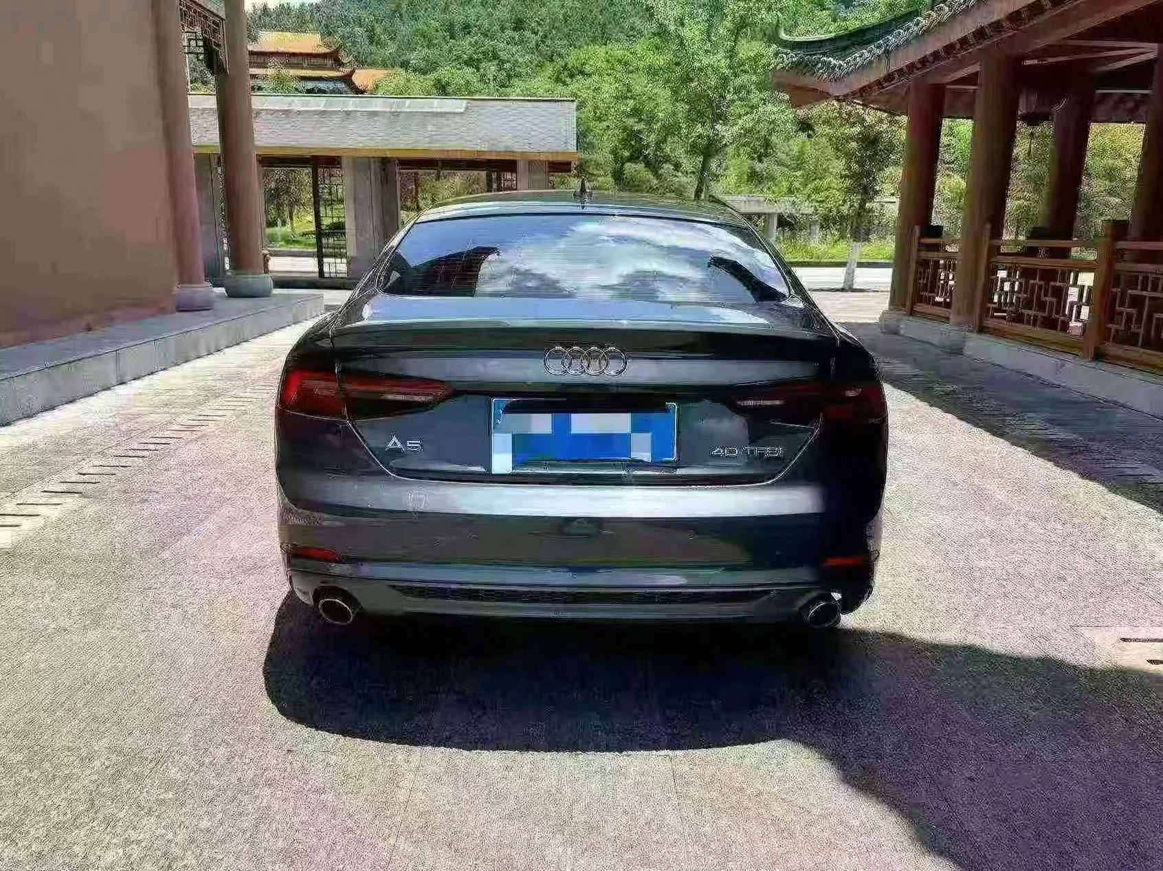 奥迪A5 后面外观一