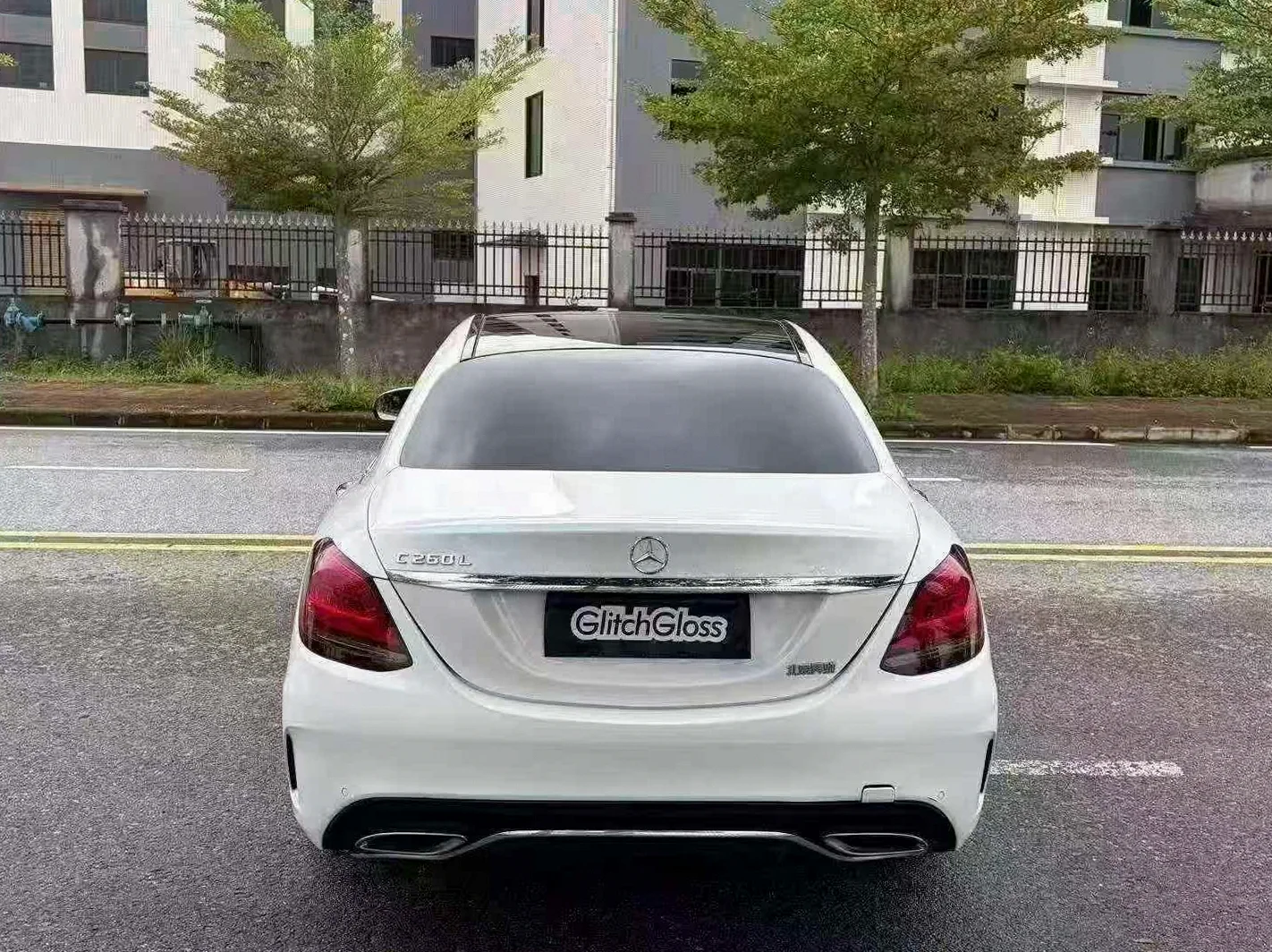 奔驰C 后面外观二