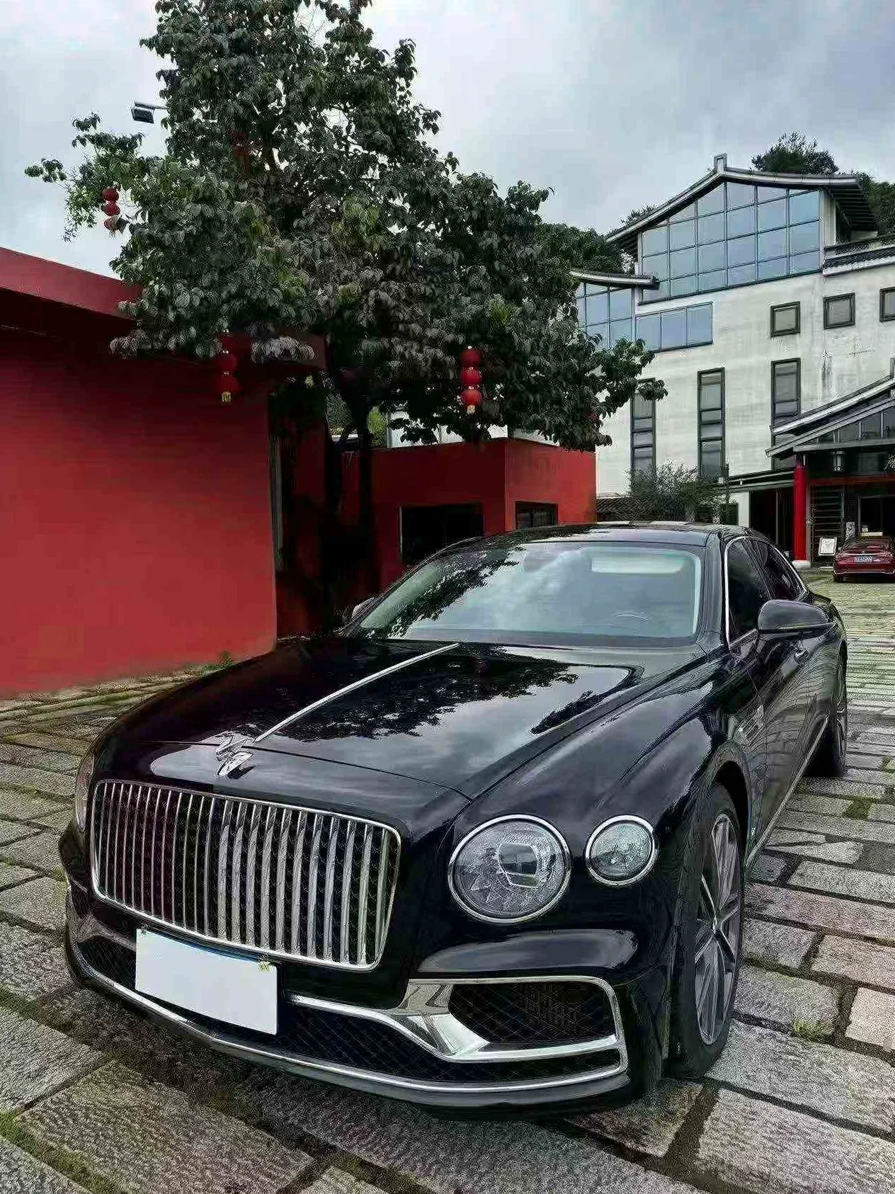宾利飞驰 正面外观三