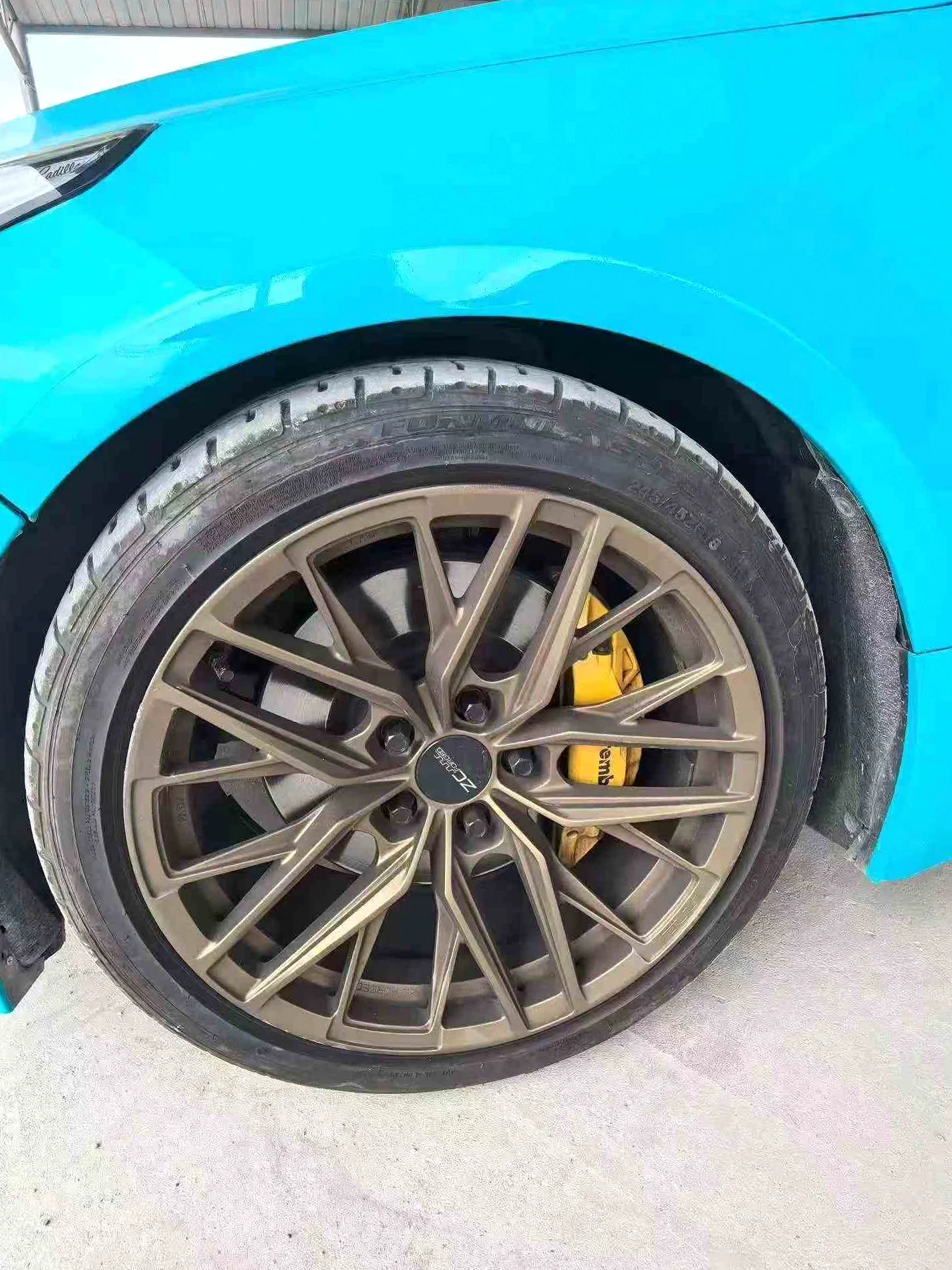 凯迪拉克CT5 后面外观二