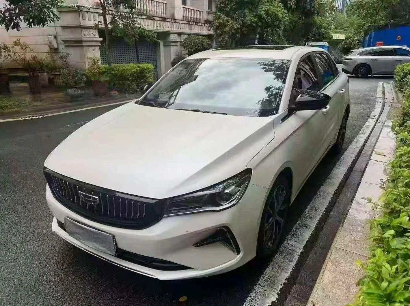 吉利帝豪 正面外观三