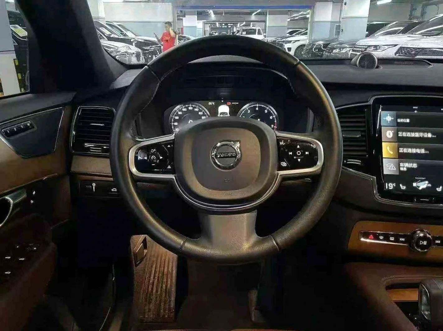 沃尔沃XC90 后面外观三