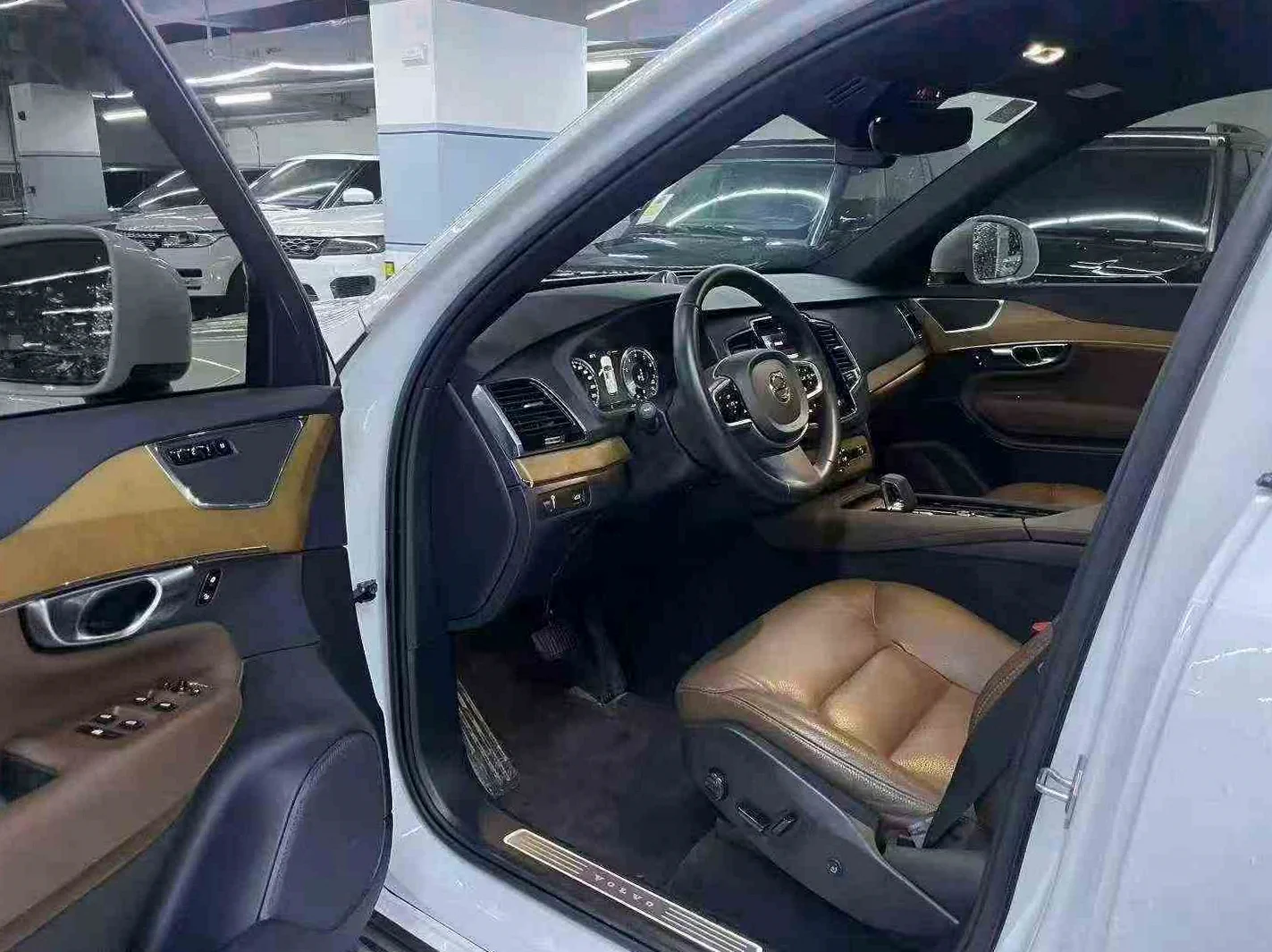 沃尔沃XC90 后面外观一
